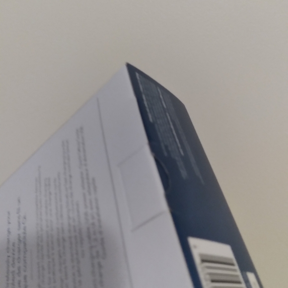 Insignia 10w Wireless charge pad, New, Phone Charger - Picture 4 of 6